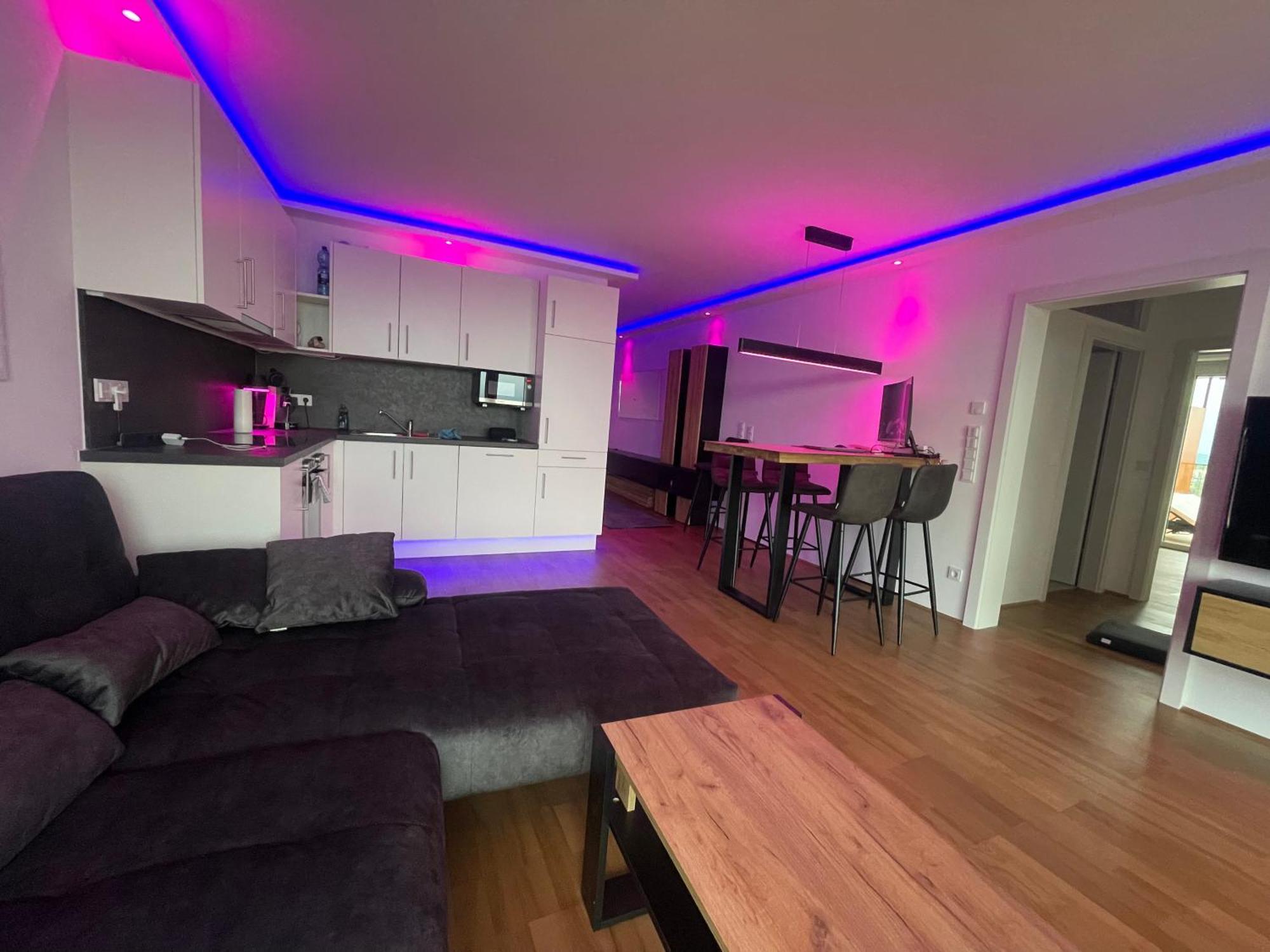 Апартаменты 100 Qm Penthouse, Self-Check-In, 2 Parkplaetze Грац Экстерьер фото