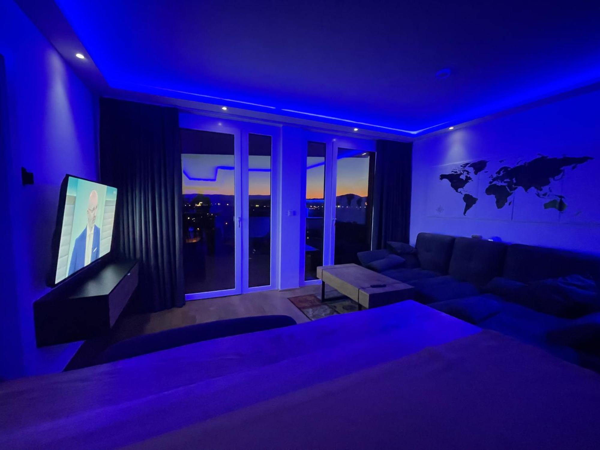 Апартаменты 100 Qm Penthouse, Self-Check-In, 2 Parkplaetze Грац Экстерьер фото